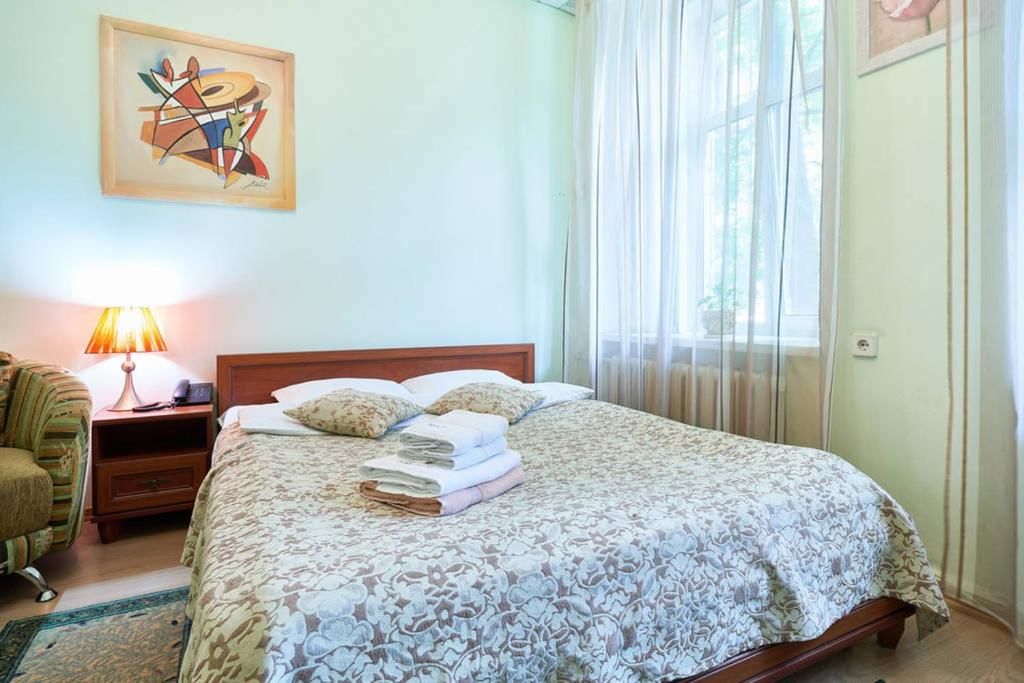 Апартаменты Home Hotel Apartments on Mykhailivska Square - Kiev Киев