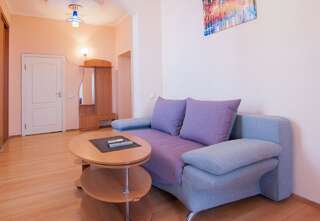 Апартаменты Home Hotel Apartments on Mykhailivska Square - Kiev Киев Апартаменты-3