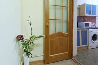 Апартаменты Home Hotel Apartments on Mykhailivska Square - Kiev Киев Апартаменты - улица Большая Житомирская, 4-19
