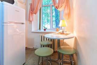 Апартаменты Home Hotel Apartments on Mykhailivska Square - Kiev Киев Апартаменты - улица Большая Житомирская, 4-22