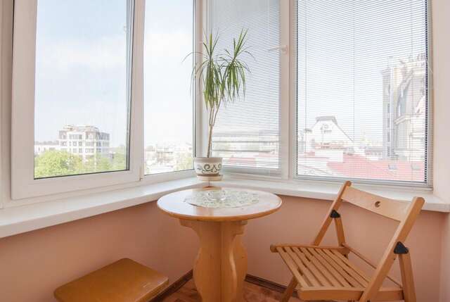 Апартаменты Home Hotel Apartments on Mykhailivska Square - Kiev Киев-16